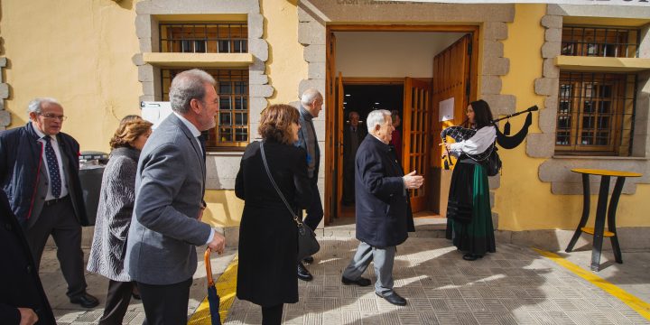 ANIVERSARIO DEL LAR GALLEGO 2019-MISA Y COMIDA