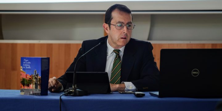 GALERÍA: Presentación del libro “Plazas del centro histórico de Sevilla” de Fausto Arboledas Sánchez